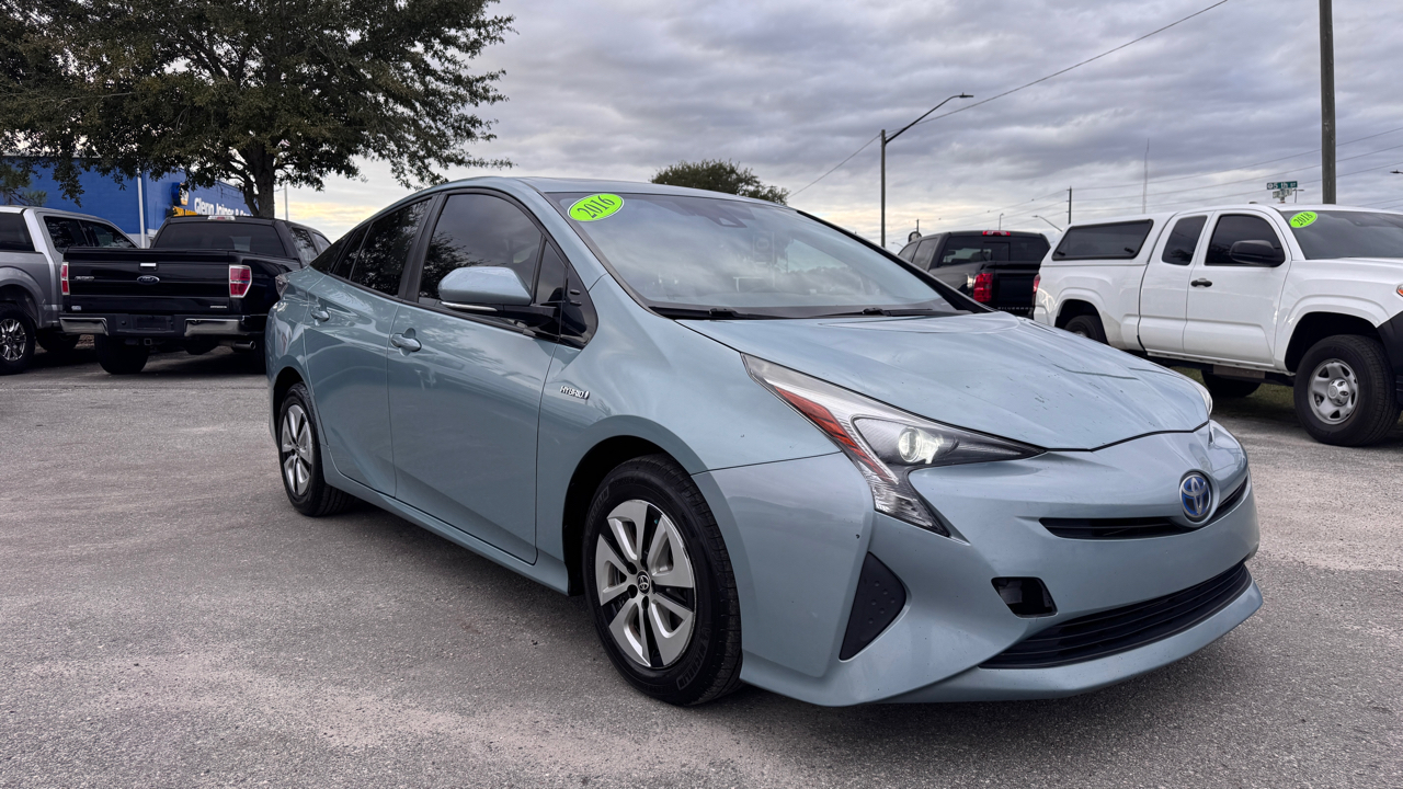 Toyota Prius 5dr HB Three Touring (Natl) 2016