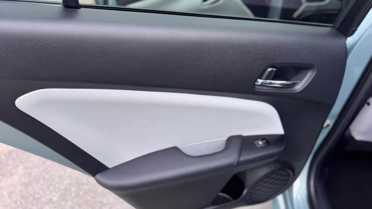 Toyota Prius 5dr HB Three Touring (Natl) 2016