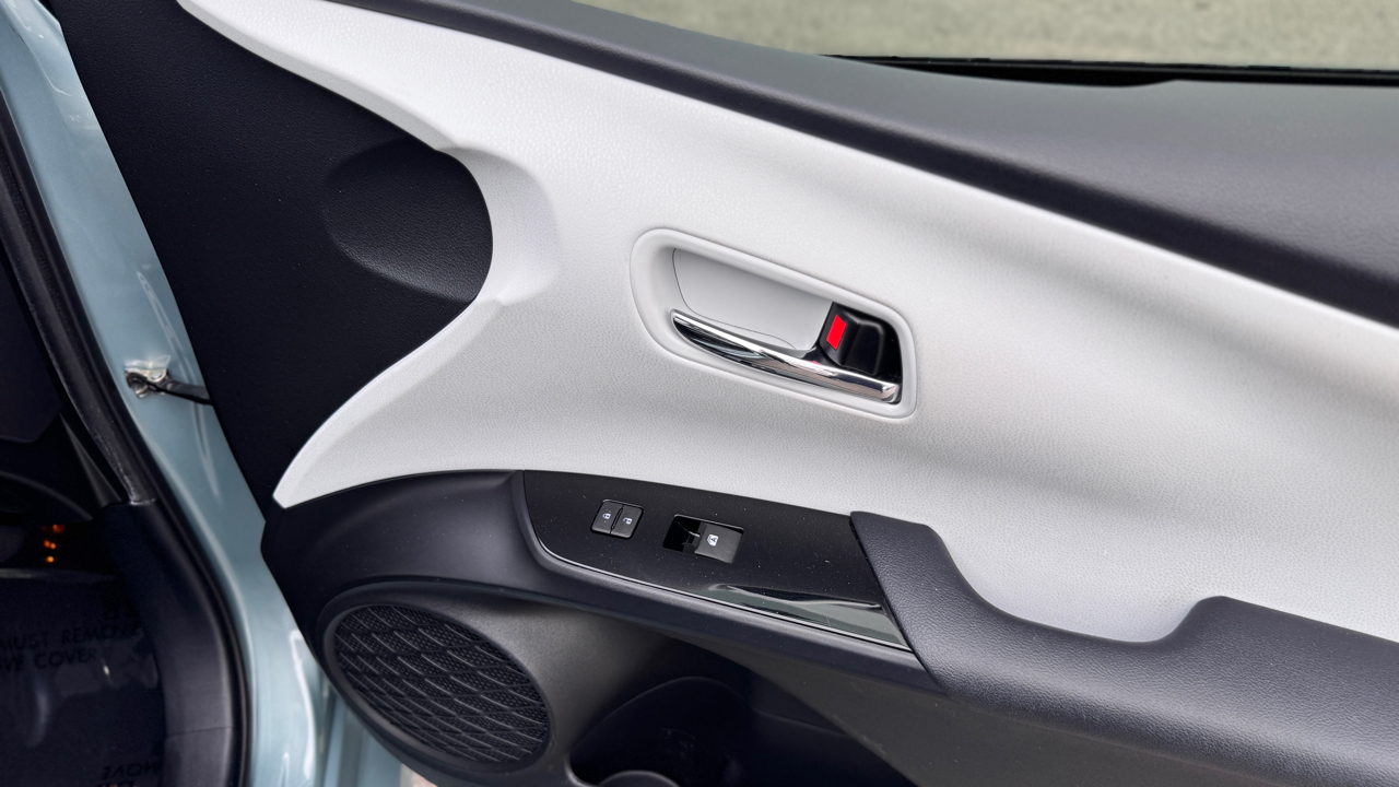 Toyota Prius 5dr HB Three Touring (Natl) 2016