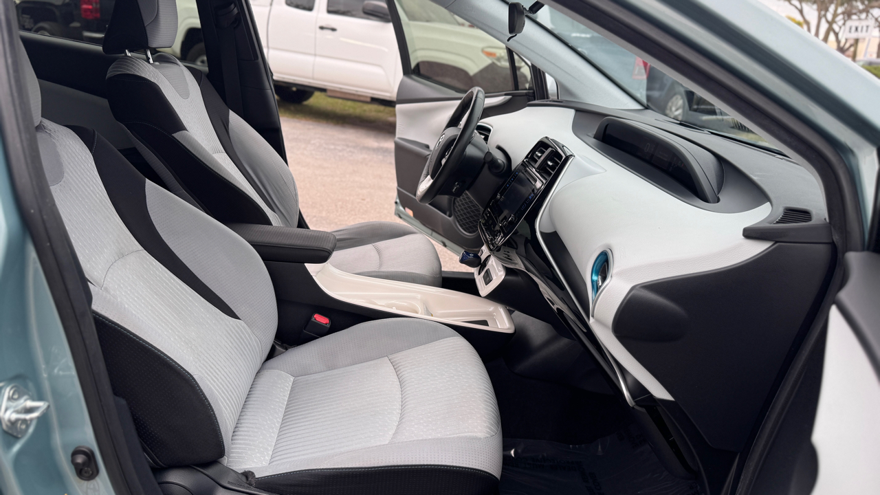 Toyota Prius 5dr HB Three Touring (Natl) 2016