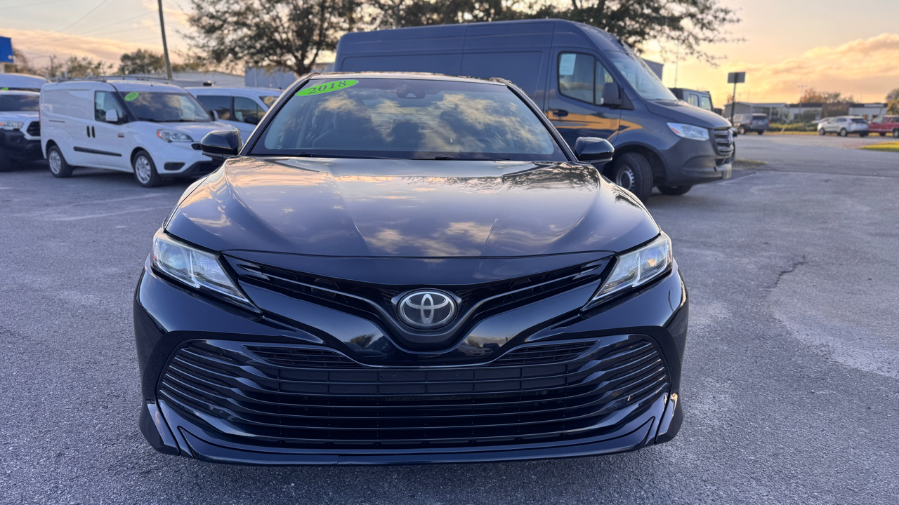Toyota Camry LE Auto (Natl) 2018