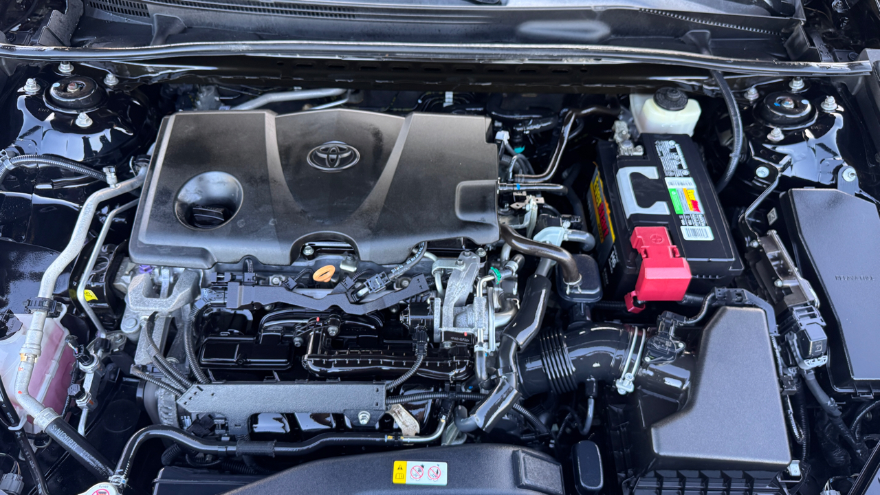 Toyota Camry LE Auto (Natl) 2018