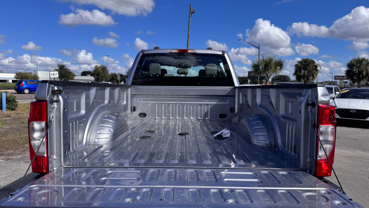 Ford Super Duty F-350 DRW XL 4WD Crew Cab 8' Box 2021