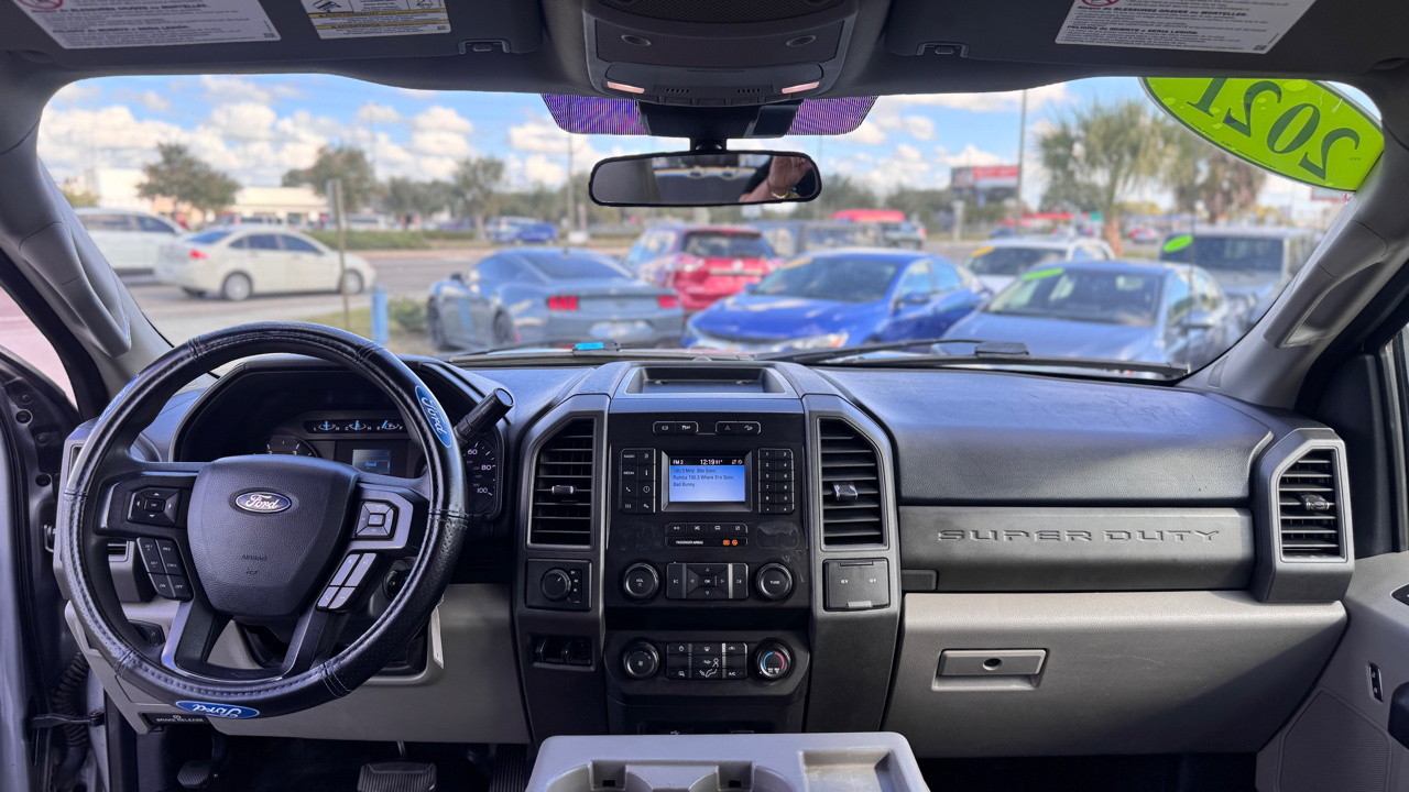 Ford Super Duty F-350 DRW XL 4WD Crew Cab 8' Box 2021