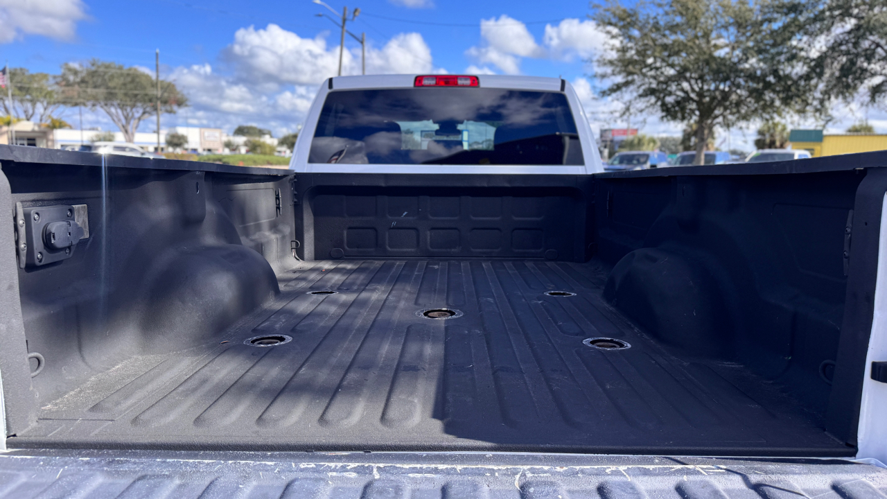RAM 3500 Big Horn 4x4 Crew Cab 8' Box 2021