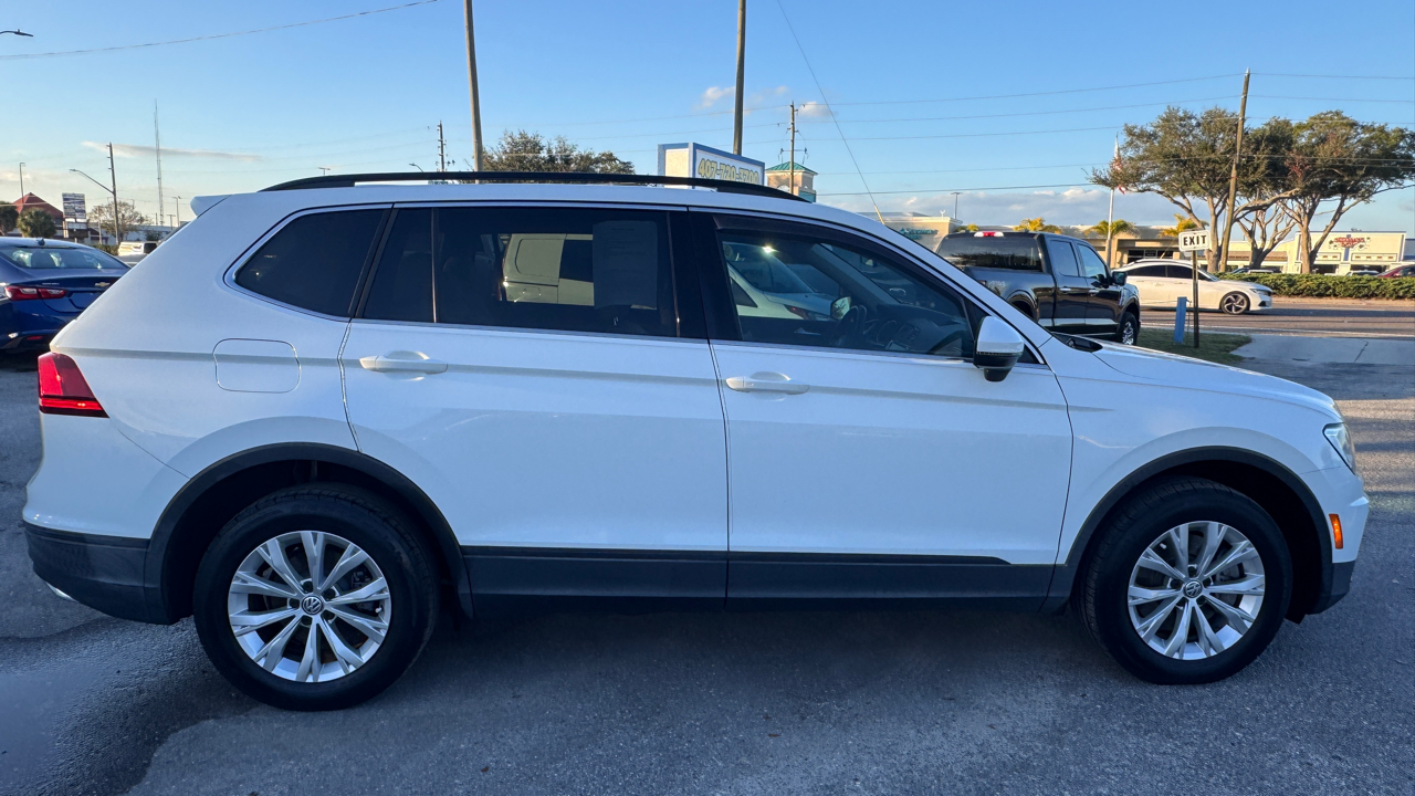 Volkswagen Tiguan 2.0T SE R-Line Black FWD 2019
