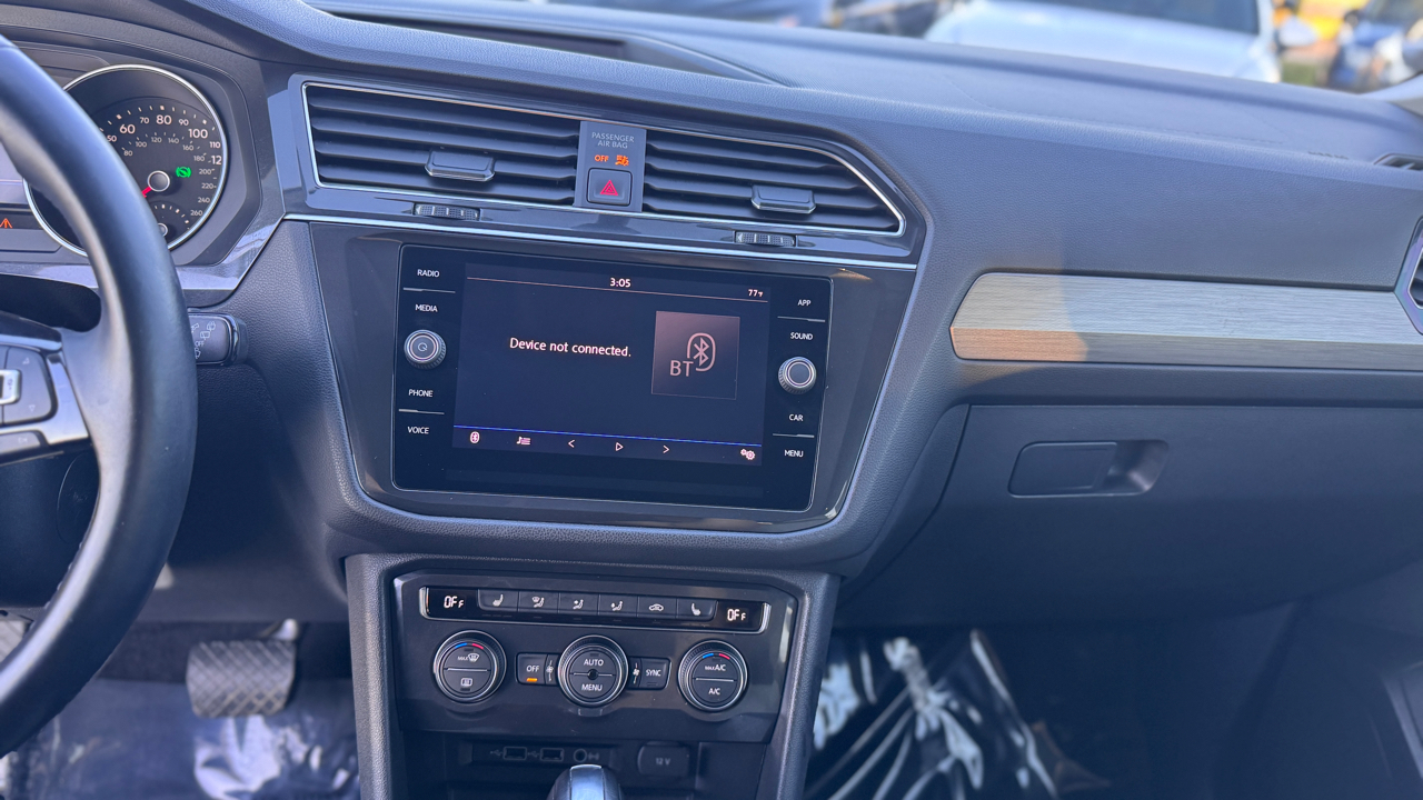 Volkswagen Tiguan 2.0T SE R-Line Black FWD 2019