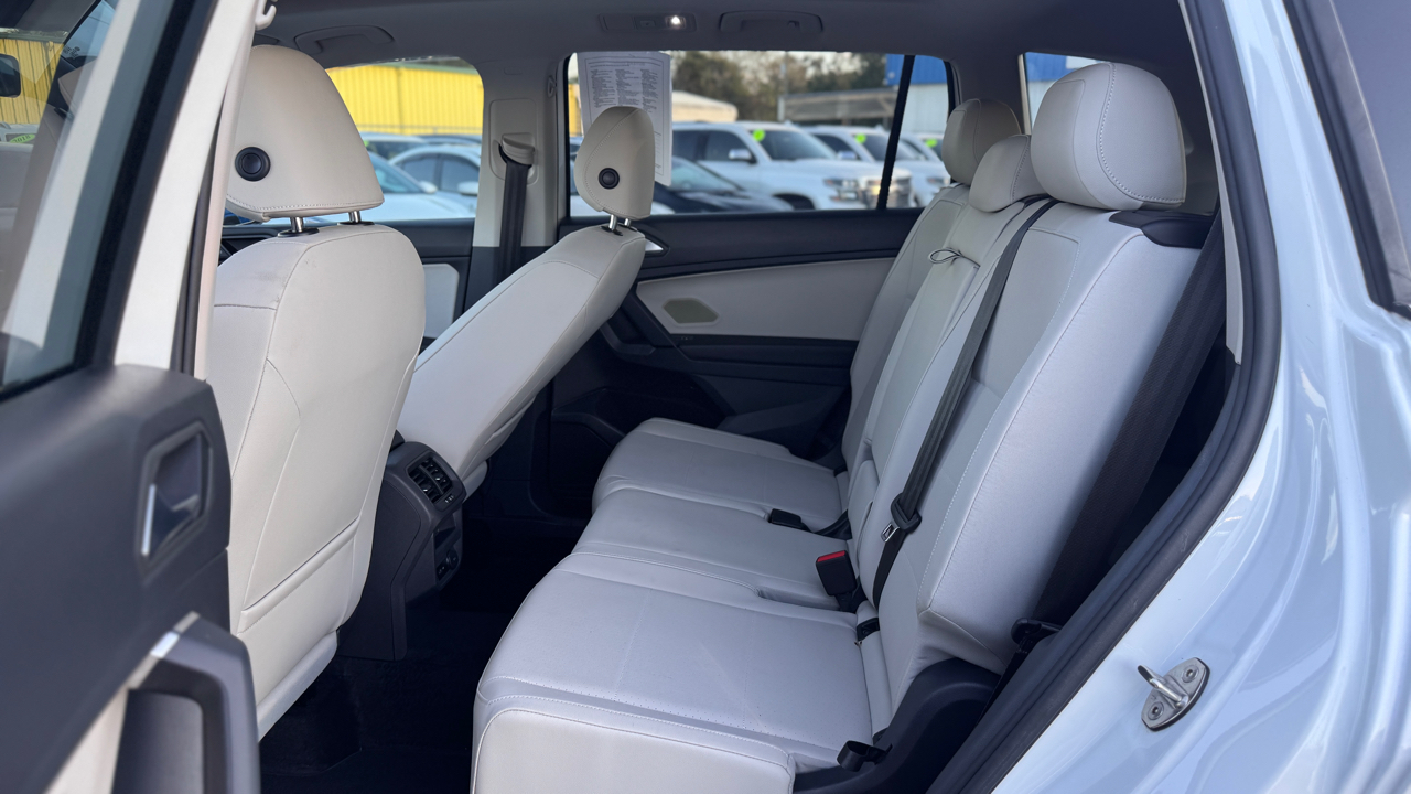 Volkswagen Tiguan 2.0T SE R-Line Black FWD 2019