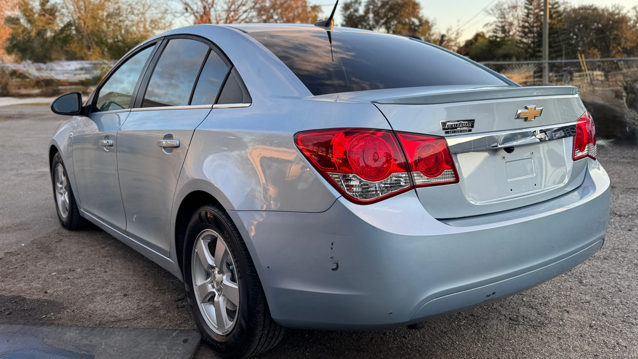Chevrolet Cruze 4dr Sdn LS 2012