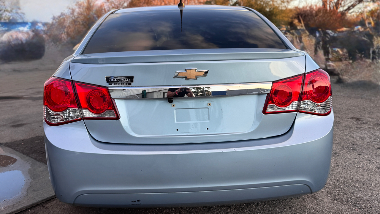 Chevrolet Cruze 4dr Sdn LS 2012