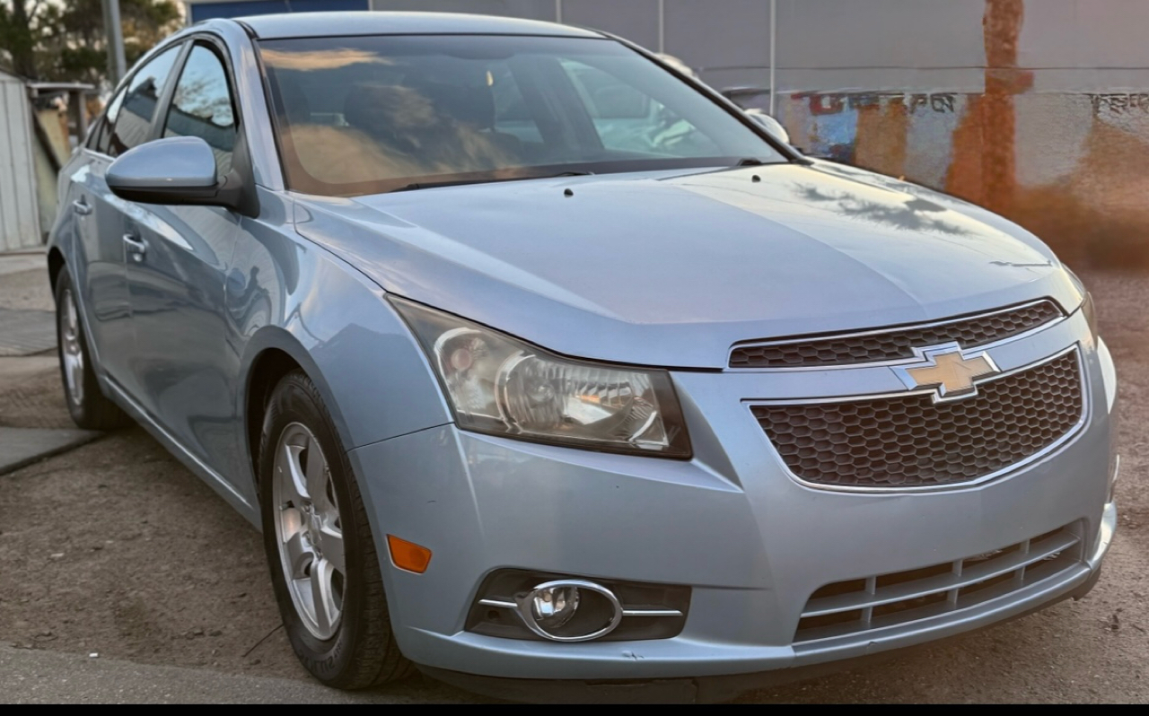 Chevrolet Cruze 4dr Sdn LS 2012