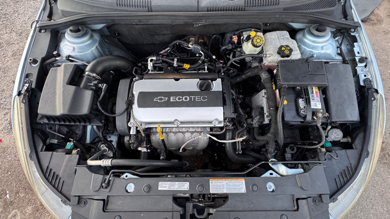 Chevrolet Cruze 4dr Sdn LS 2012