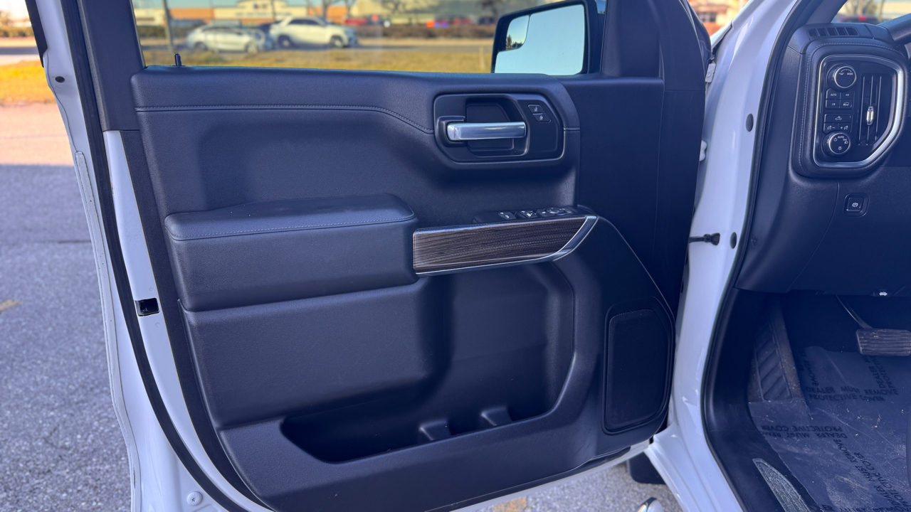 Chevrolet Silverado 1500 4WD Crew Cab 147" LT 2020