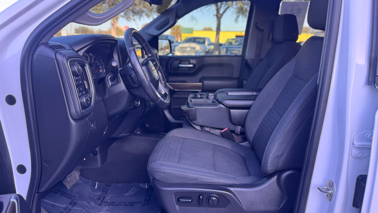 Chevrolet Silverado 1500 4WD Crew Cab 147" LT 2020