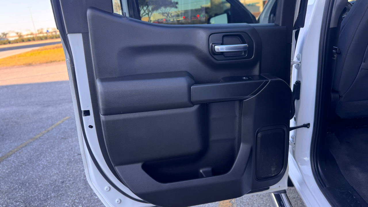 Chevrolet Silverado 1500 4WD Crew Cab 147" LT 2020