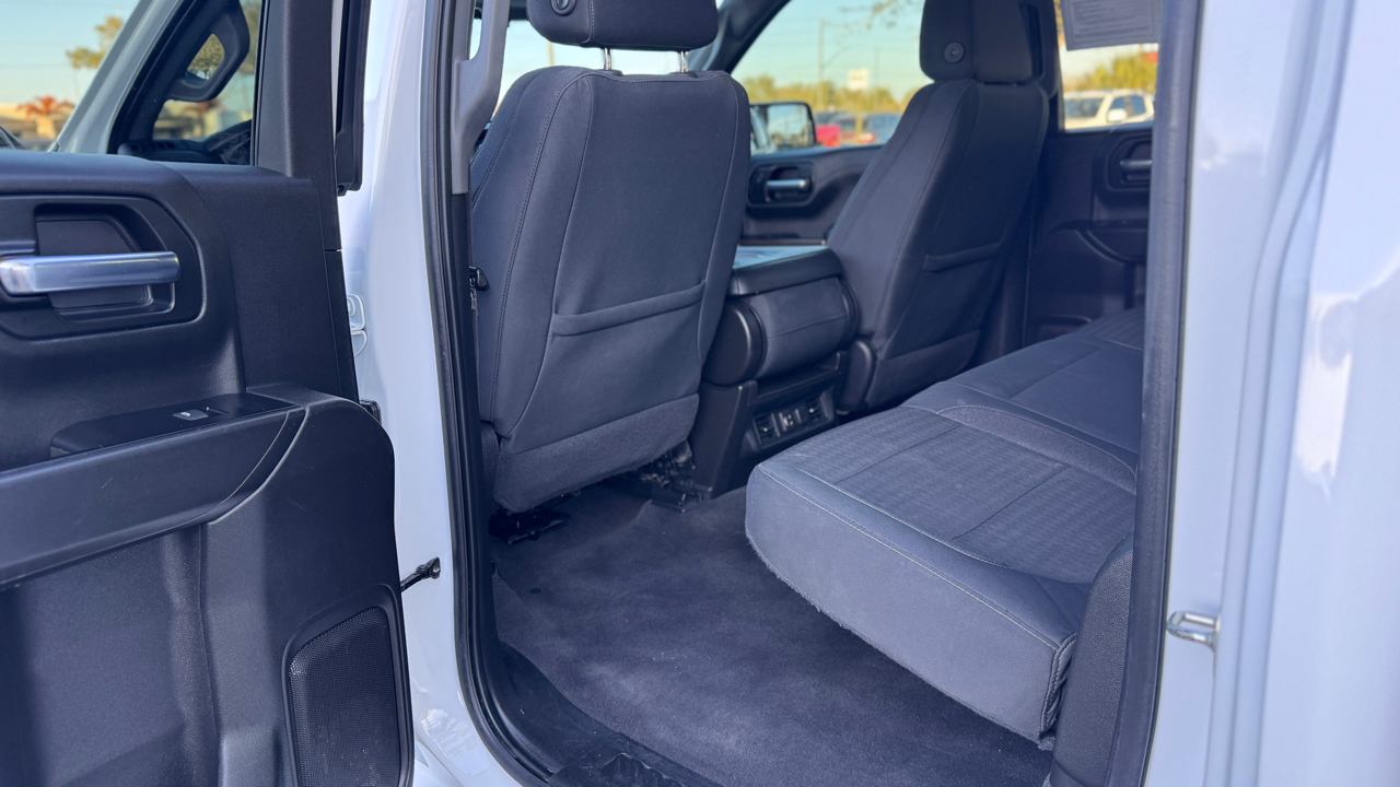 Chevrolet Silverado 1500 4WD Crew Cab 147" LT 2020