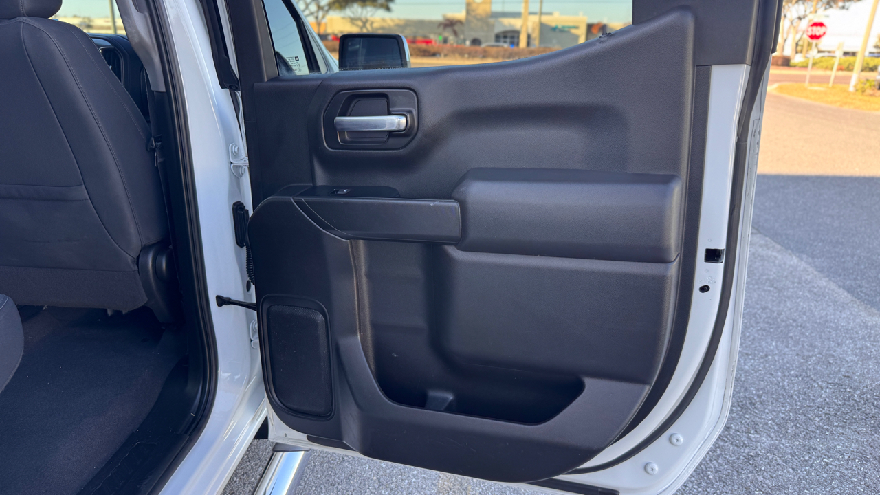 Chevrolet Silverado 1500 4WD Crew Cab 147" LT 2020