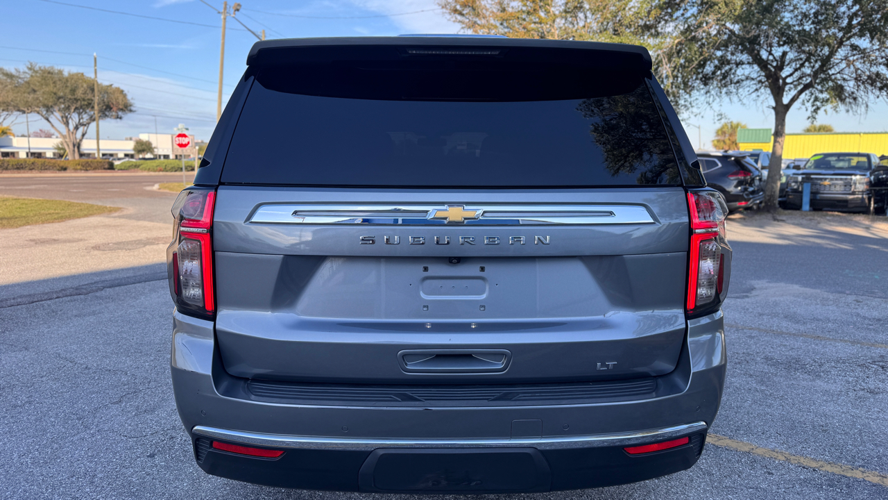 Chevrolet Suburban 2WD 4dr LT 2022