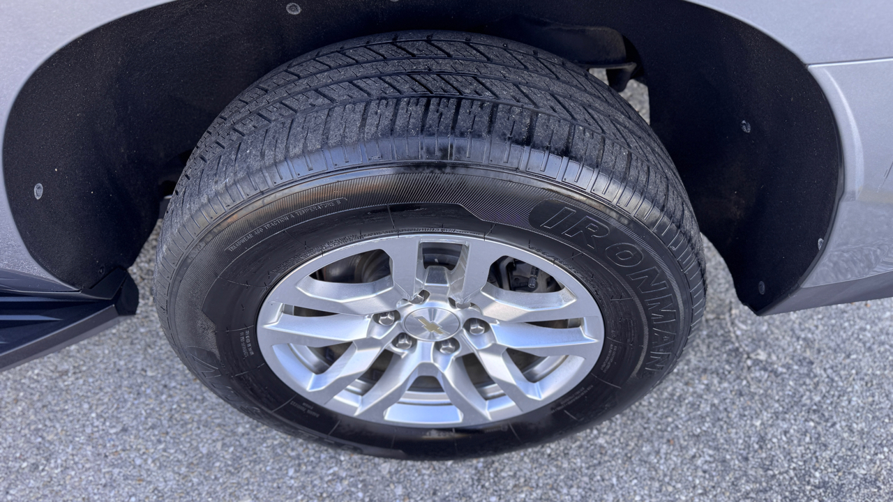 Chevrolet Suburban 2WD 4dr LT 2022