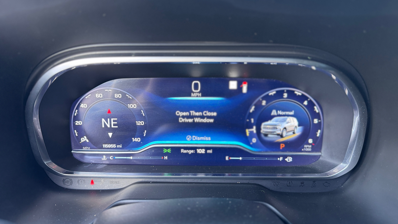 Chevrolet Suburban 2WD 4dr LT 2022