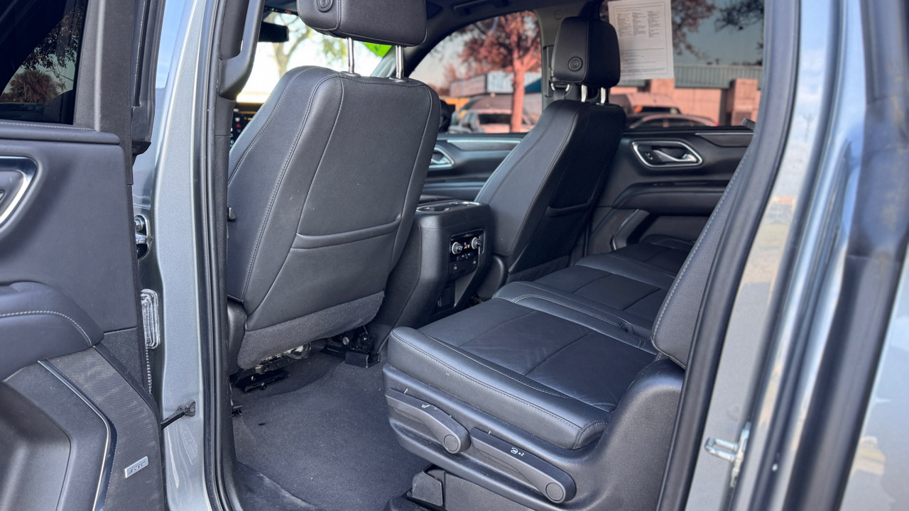 Chevrolet Suburban 2WD 4dr LT 2022