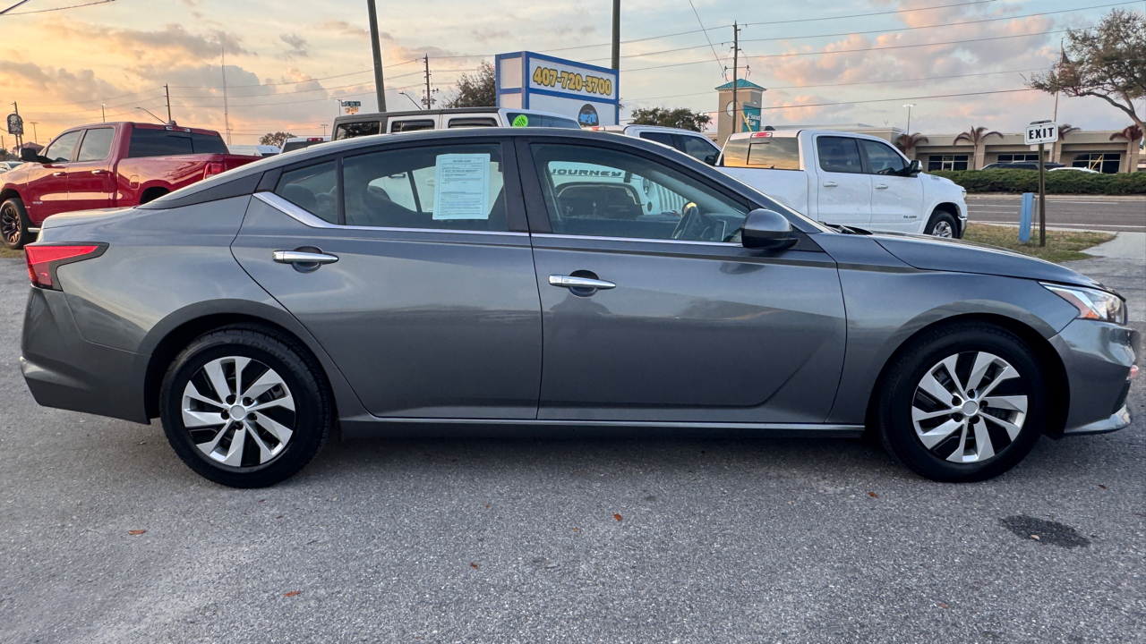 Nissan Altima 2.5 S Sedan 2020