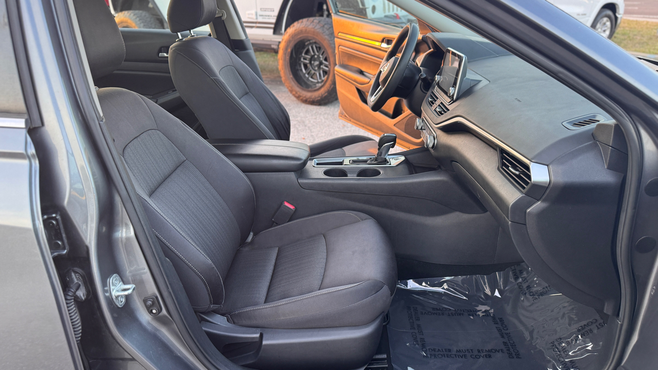 Nissan Altima 2.5 S Sedan 2020