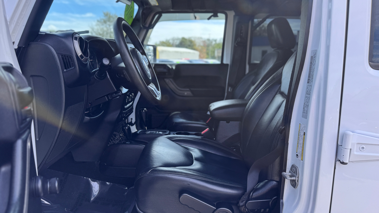 Jeep Wrangler Unlimited 4WD 4dr Sport 2016