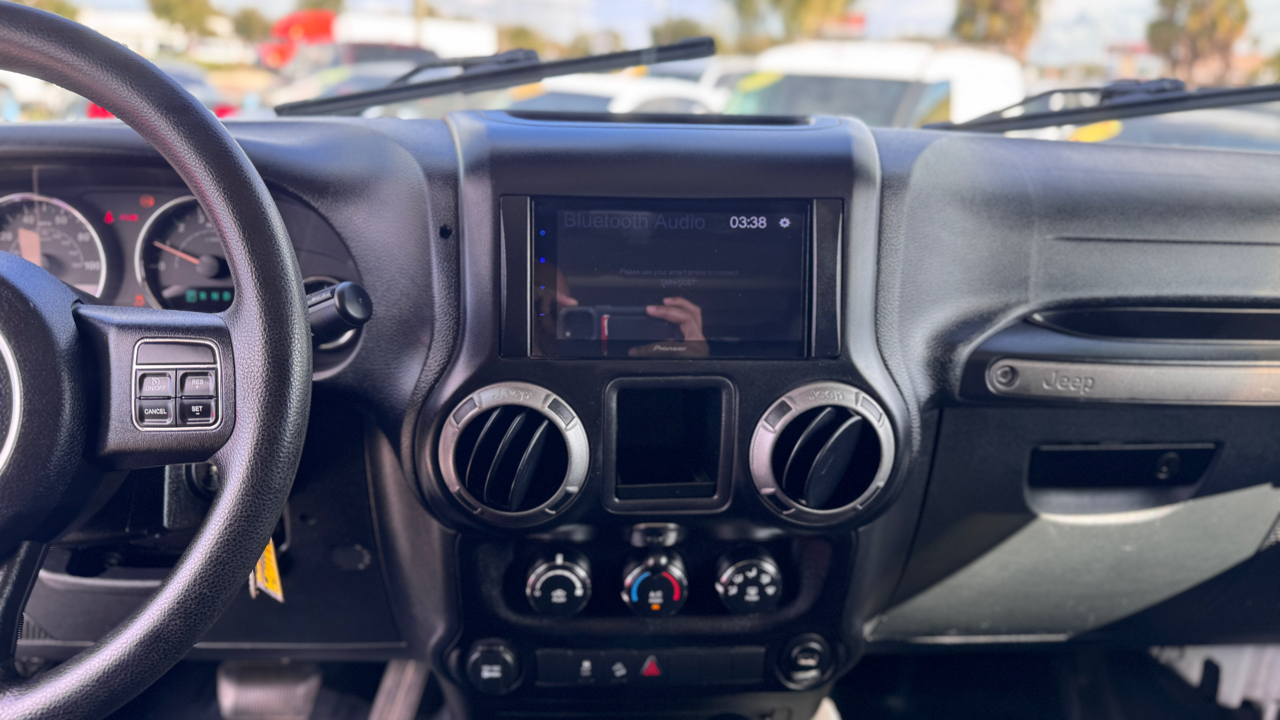 Jeep Wrangler Unlimited 4WD 4dr Sport 2016