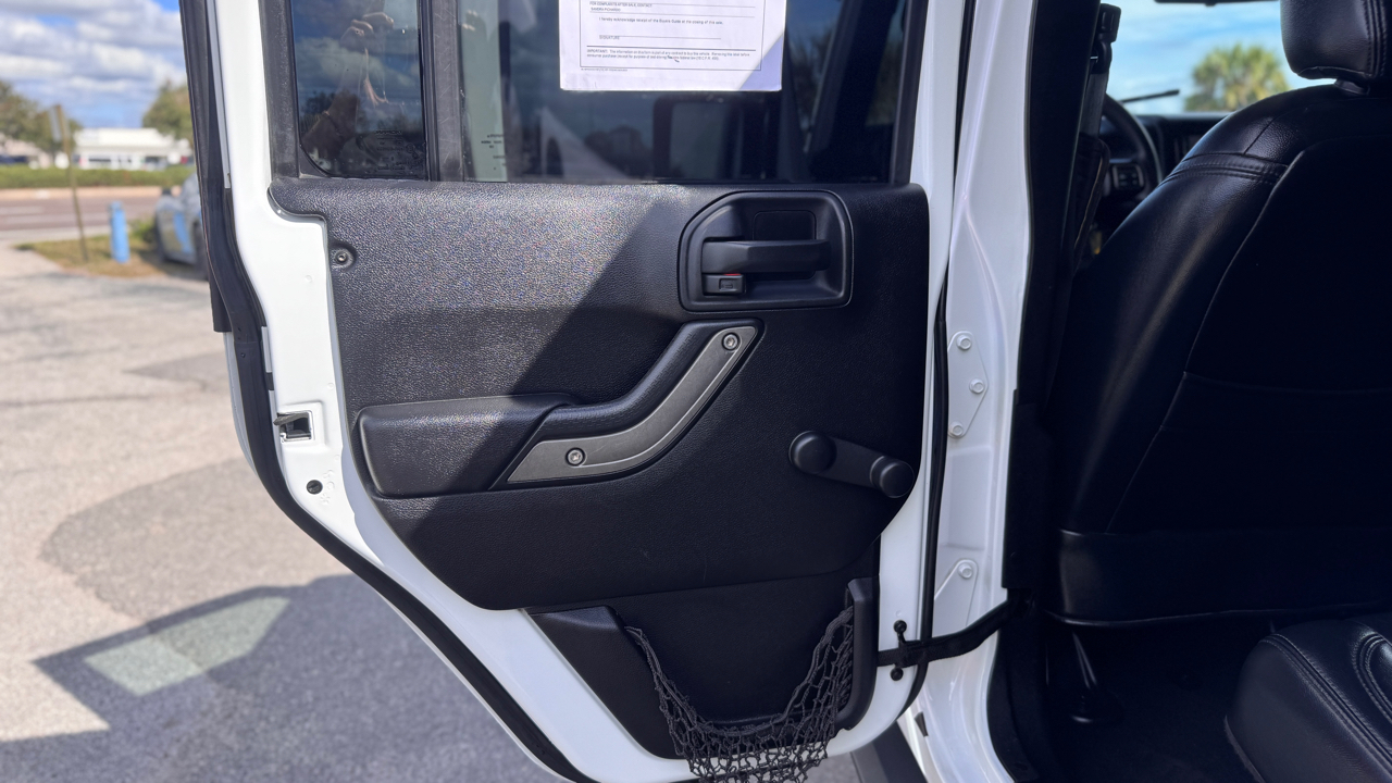 Jeep Wrangler Unlimited 4WD 4dr Sport 2016