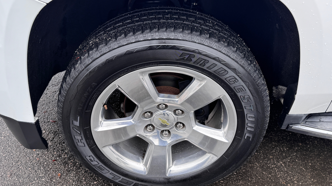 Chevrolet Suburban 2WD 4dr LTZ 2015