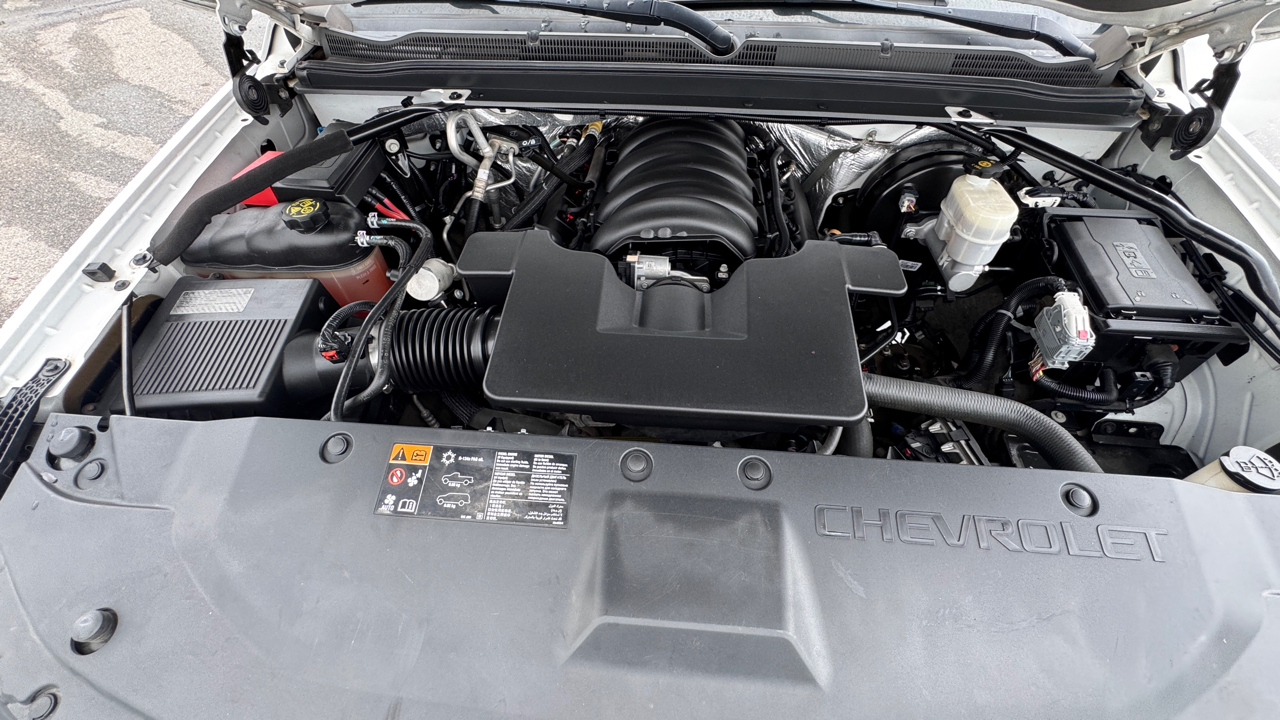 Chevrolet Suburban 2WD 4dr LTZ 2015