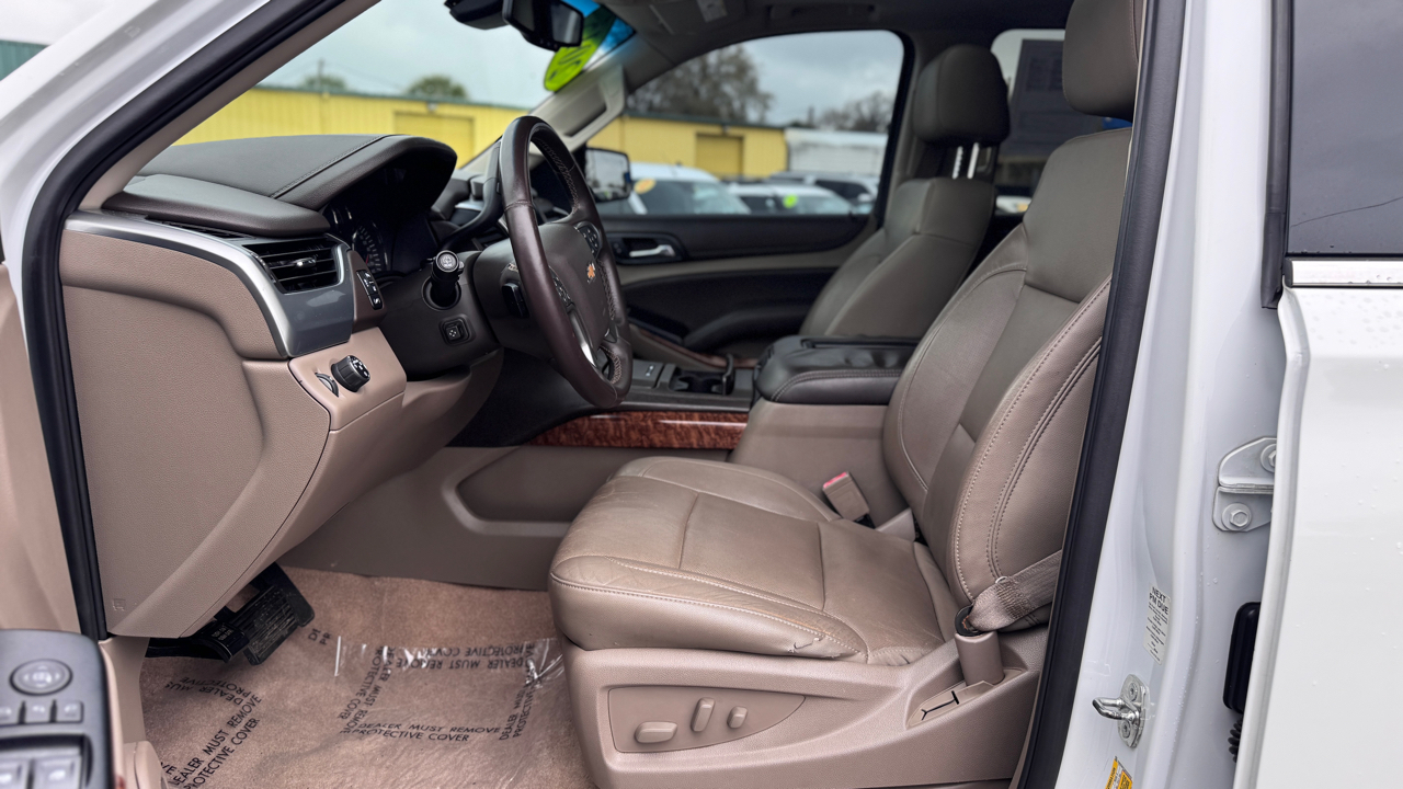 Chevrolet Suburban 2WD 4dr LTZ 2015