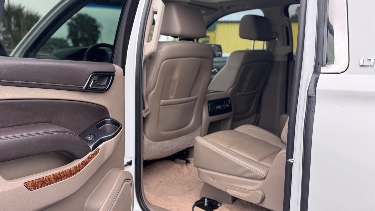 Chevrolet Suburban 2WD 4dr LTZ 2015