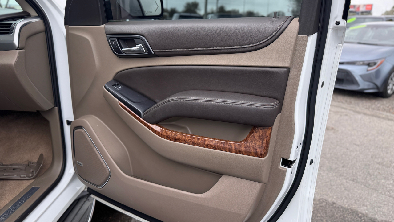 Chevrolet Suburban 2WD 4dr LTZ 2015