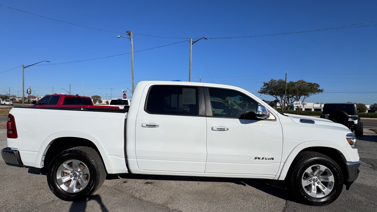 RAM 1500 Laramie 4x4 Crew Cab 5'7" Box 2020