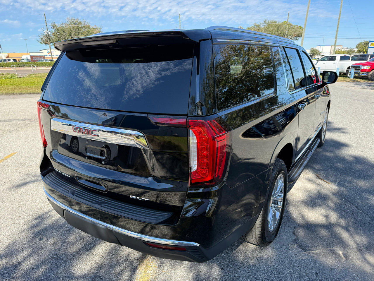 GMC Yukon XL 2WD 4dr SLT 2021