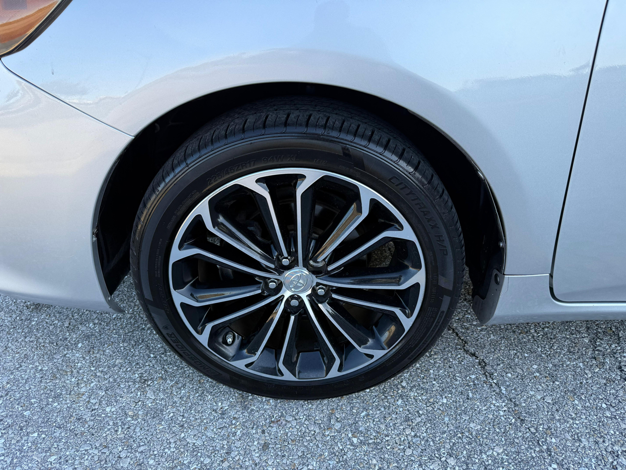 Toyota Corolla 4dr Sdn Man (Natl) 2009