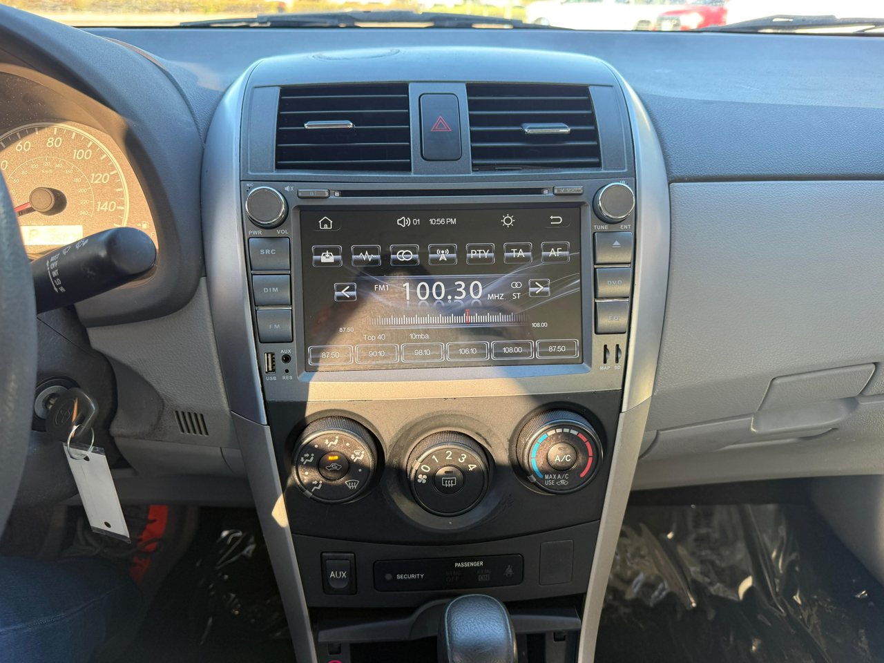 Toyota Corolla 4dr Sdn Man (Natl) 2009