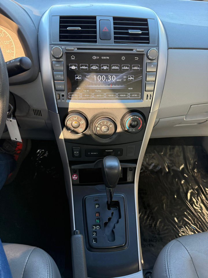 Toyota Corolla 4dr Sdn Man (Natl) 2009