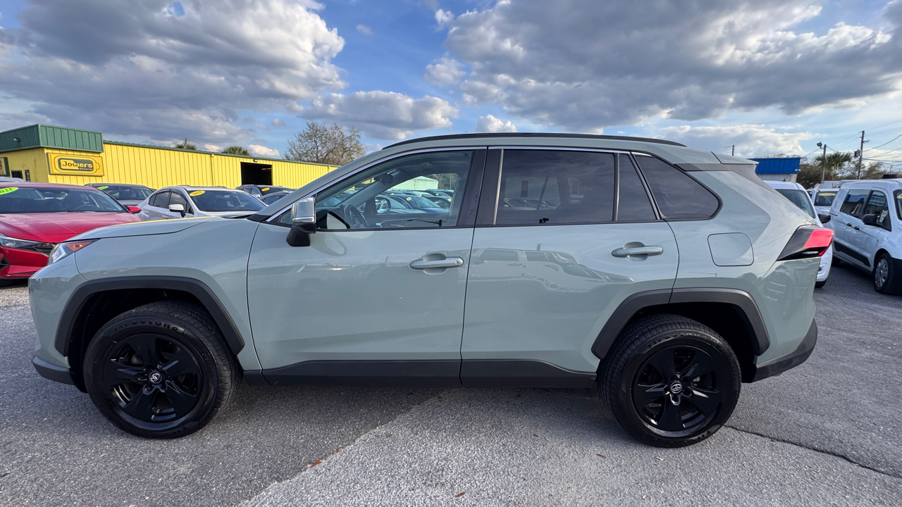 Toyota RAV4 XLE FWD (Natl) 2019