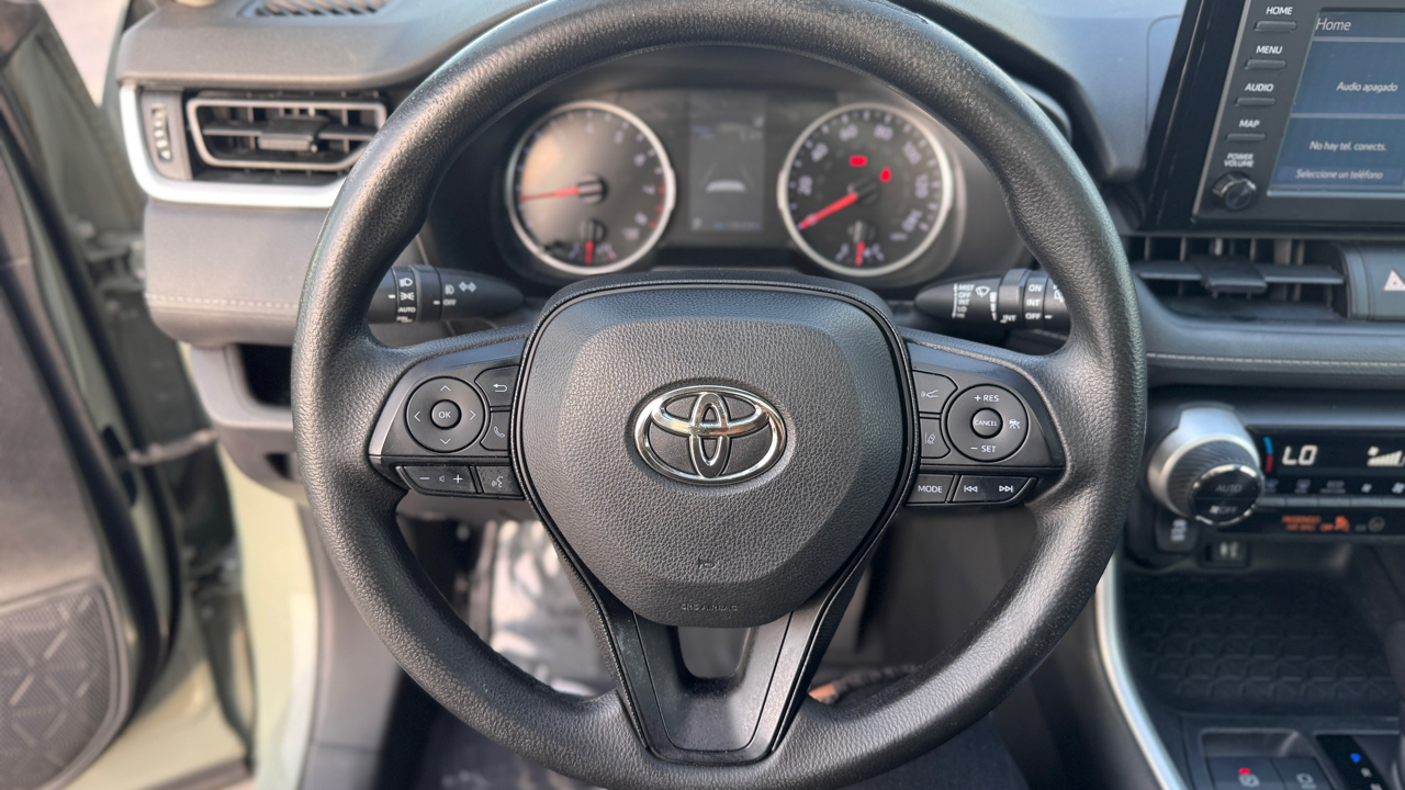 Toyota RAV4 XLE FWD (Natl) 2019