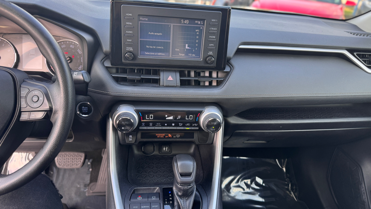 Toyota RAV4 XLE FWD (Natl) 2019