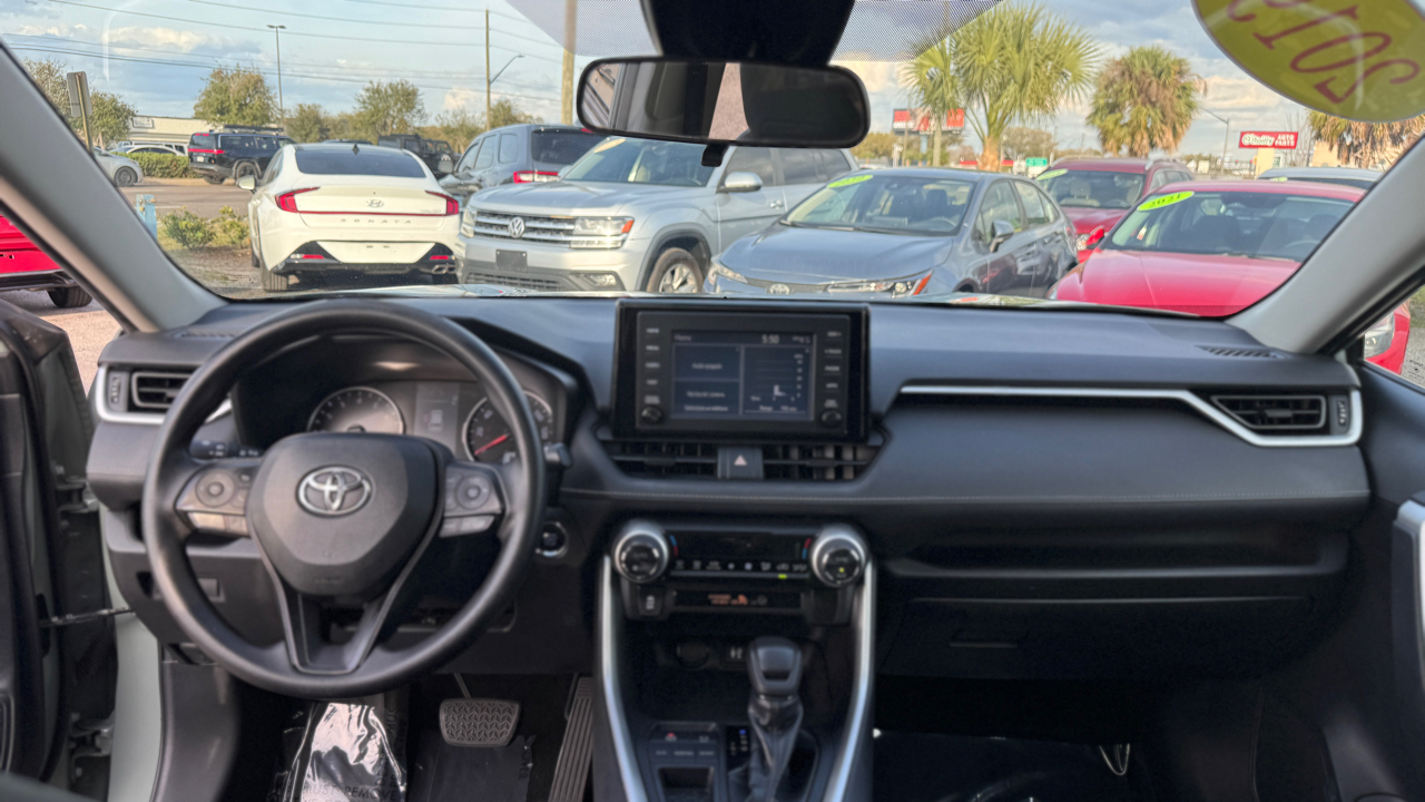 Toyota RAV4 XLE FWD (Natl) 2019