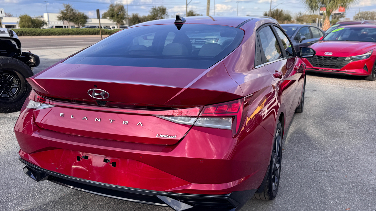 Hyundai Elantra Limited IVT 2023