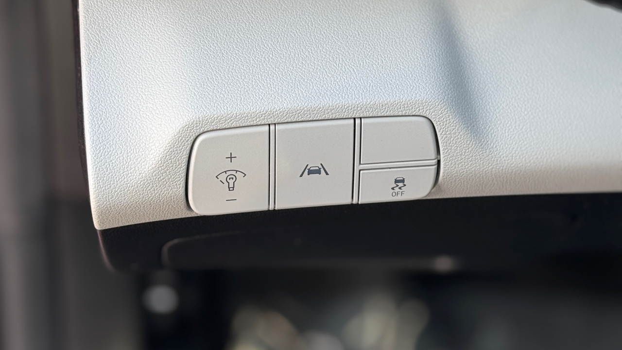 Hyundai Elantra Limited IVT 2023