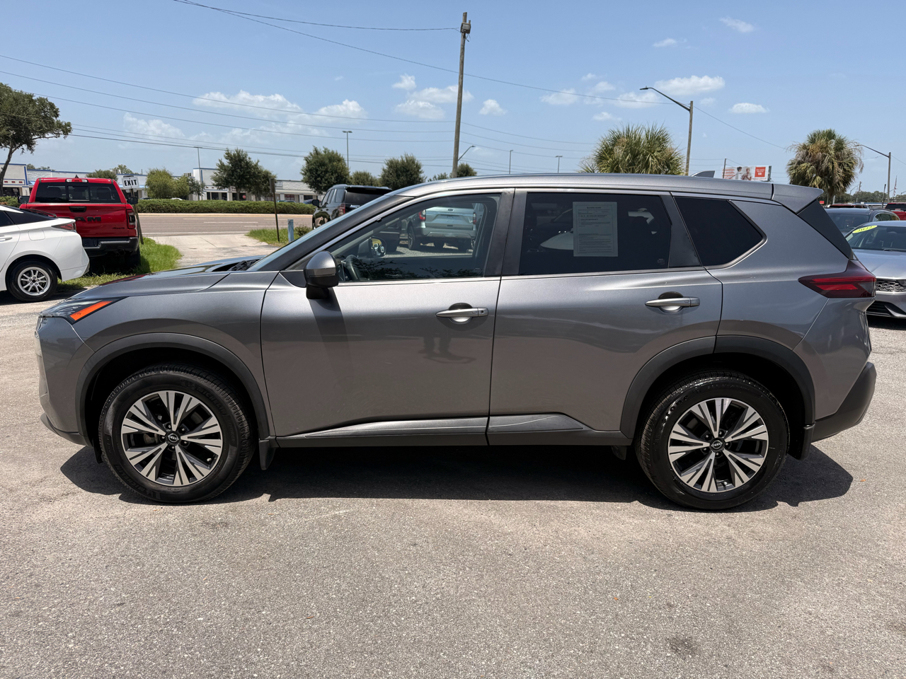 Nissan Rogue FWD SV 2022