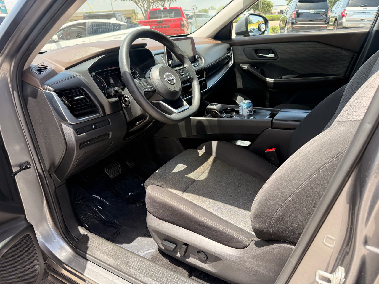 Nissan Rogue FWD SV 2022