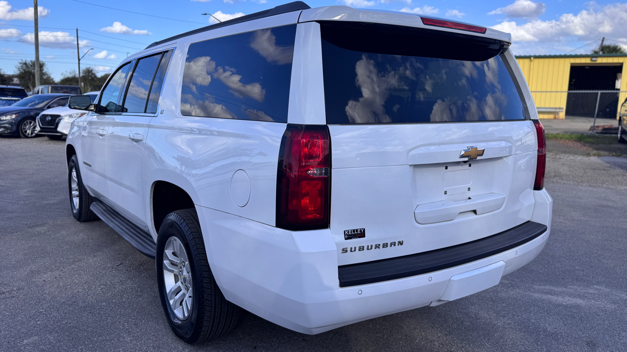 Chevrolet Suburban 4WD 4dr 1500 LT 2018