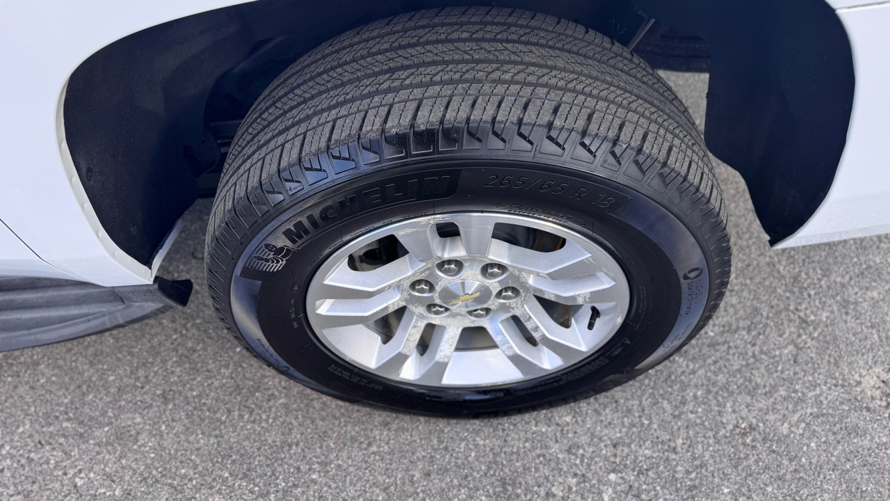 Chevrolet Suburban 4WD 4dr 1500 LT 2018